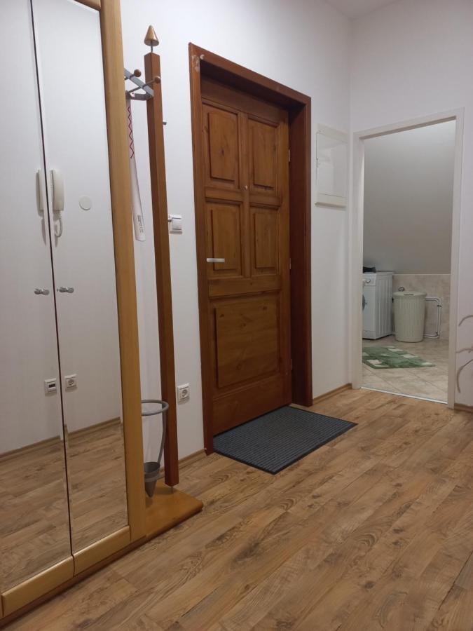 A-M Condominium 维斯普雷姆 外观 照片