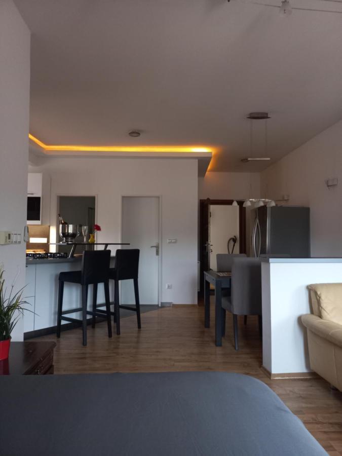 A-M Condominium 维斯普雷姆 外观 照片