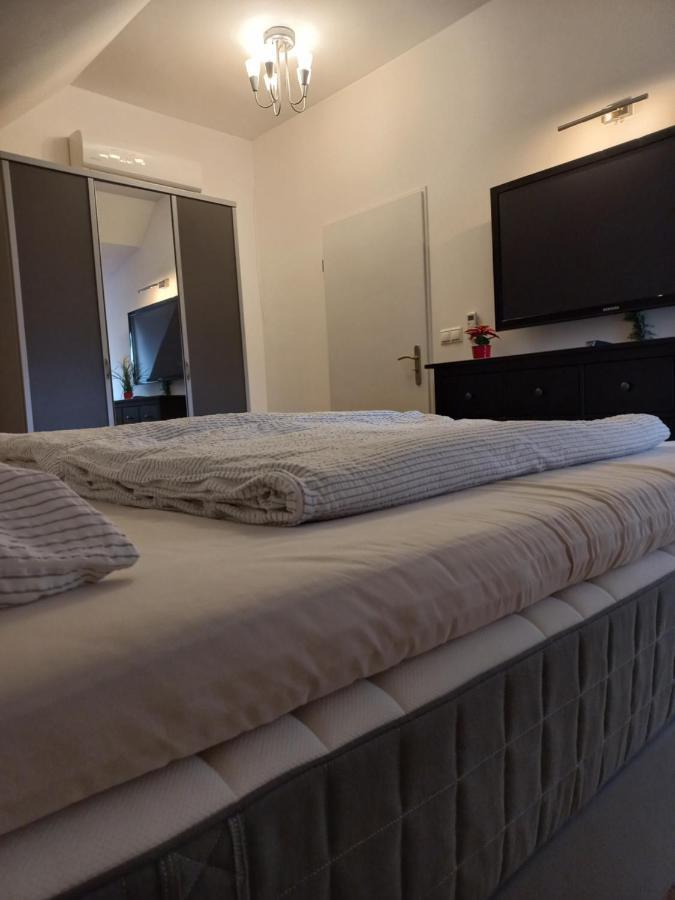 A-M Condominium 维斯普雷姆 外观 照片